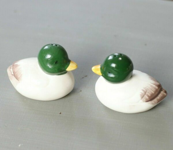 Salz- und Pfeffer Streuer Entenpaar Stockenten Enten Keramik Porzellan