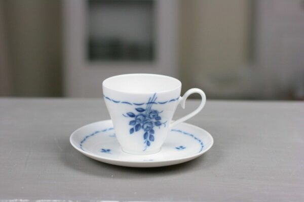 Krautheim Selb Tasse & Untertasse Kaffeeservice Blumendekor blau weiß alt antik