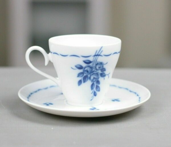 Krautheim Selb Tasse & Untertasse Kaffeeservice Blumendekor blau weiß alt antik